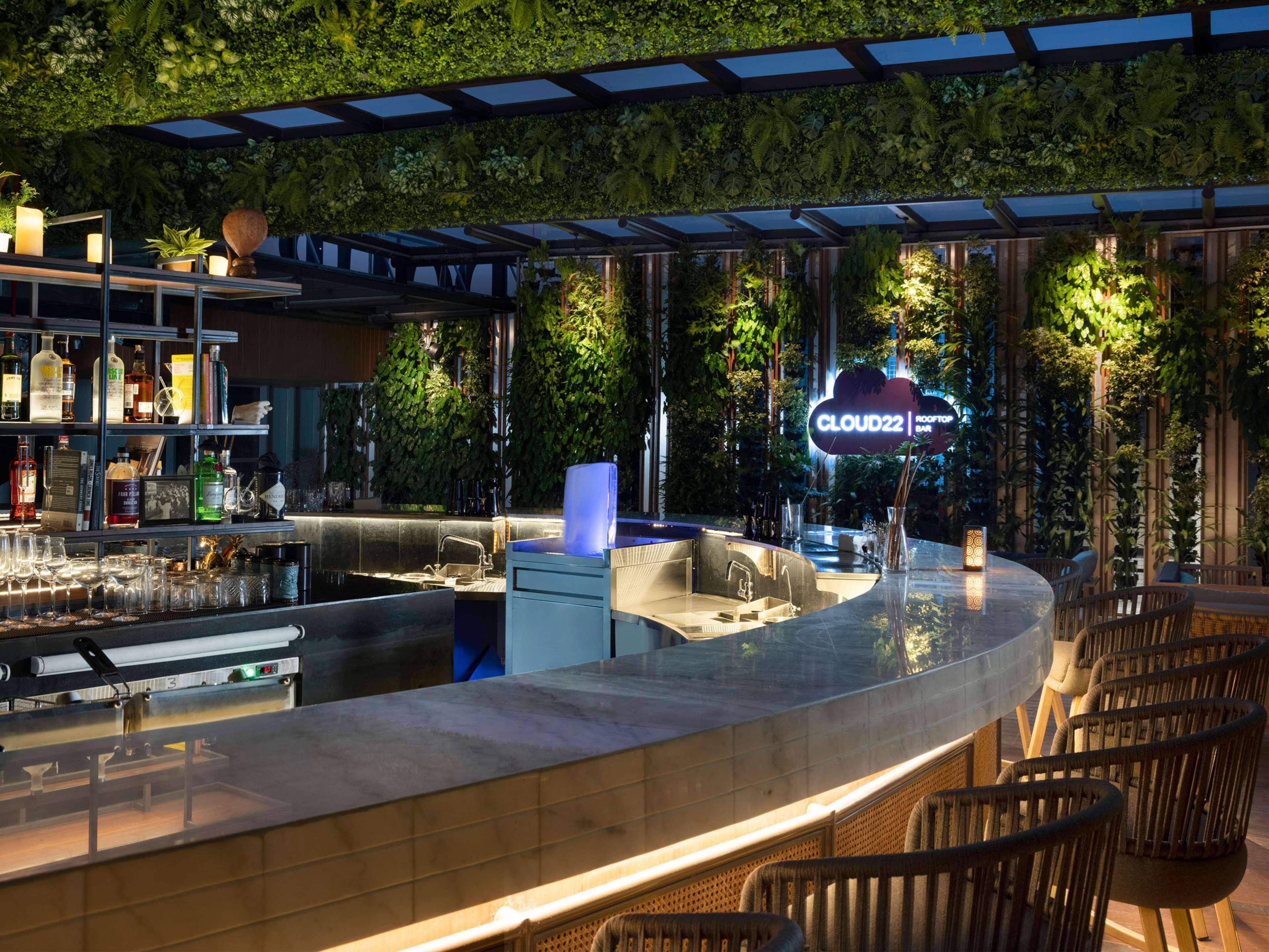 Doubletree By Hilton Surabaya Hotell Eksteriør bilde