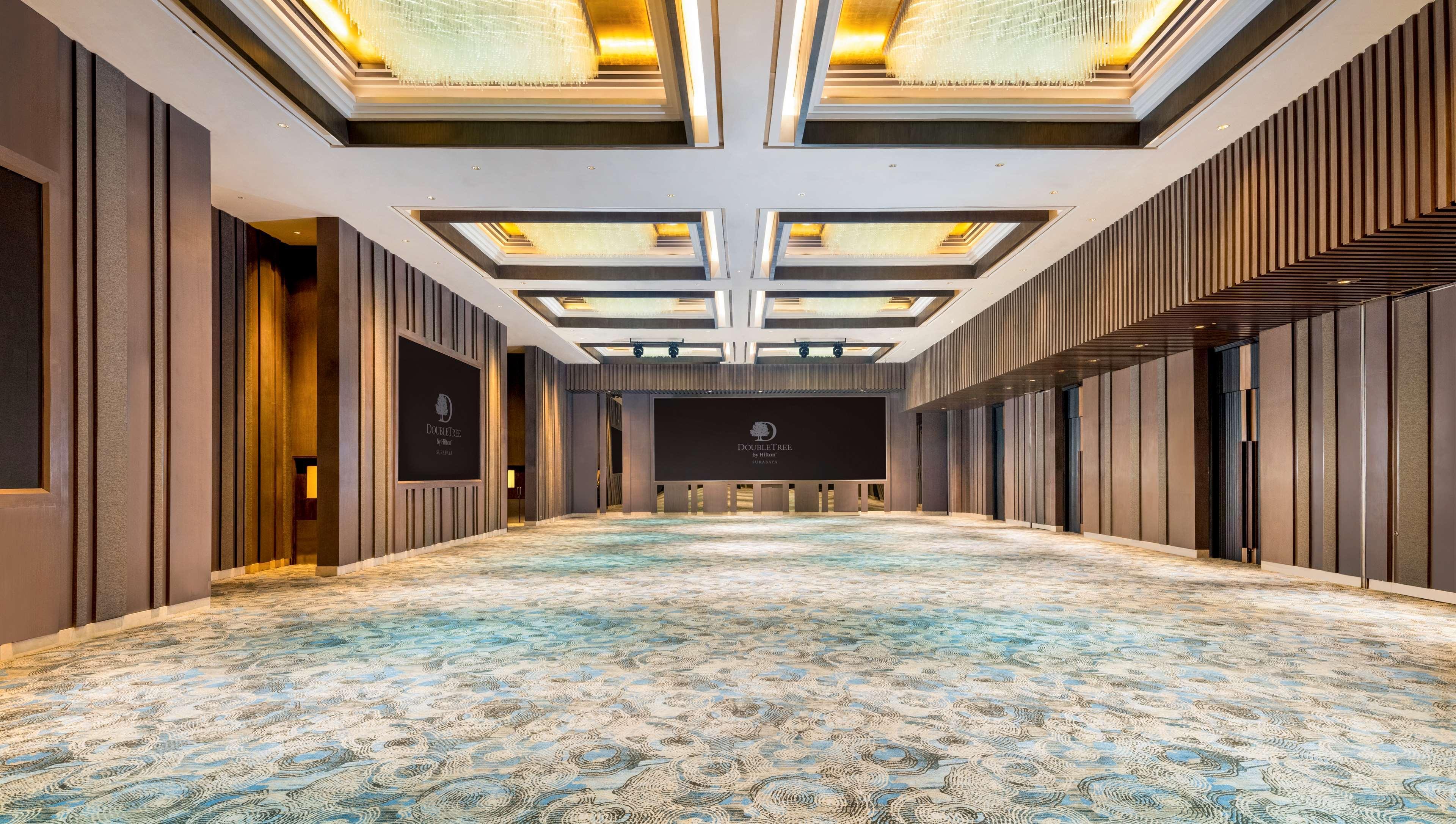 Doubletree By Hilton Surabaya Hotell Eksteriør bilde