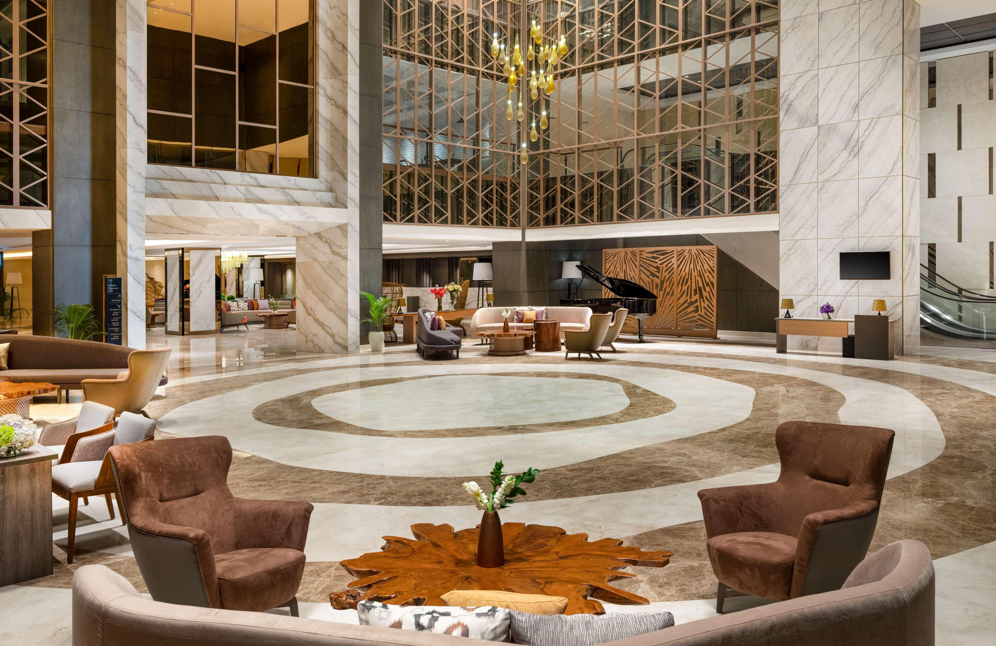 Doubletree By Hilton Surabaya Hotell Eksteriør bilde