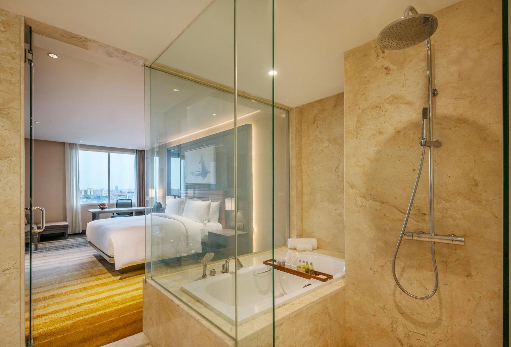 Doubletree By Hilton Surabaya Hotell Eksteriør bilde